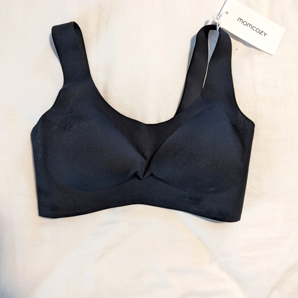 Momcozy sports bra